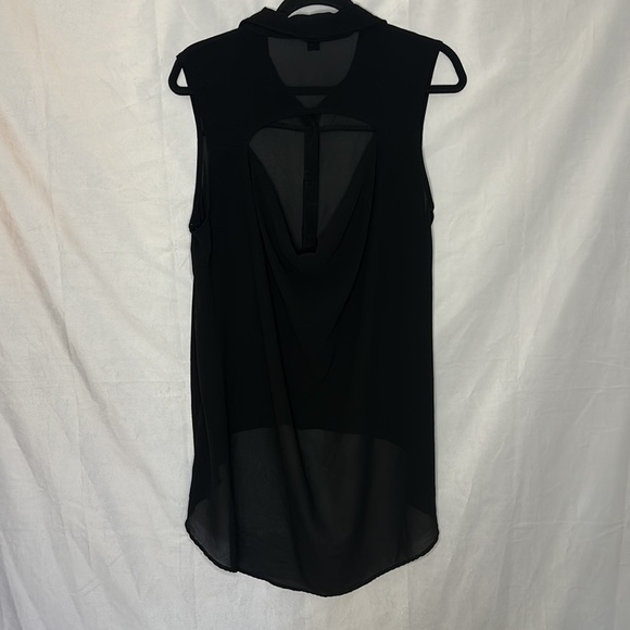 FOREVER 21 SHEER TANK BUTTON DOWN BLOUSE (L) - Picture 8 of 9